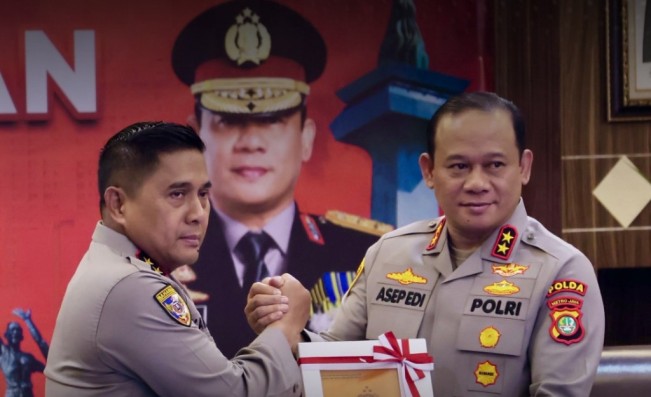 Acara pisah sambut Kapolda Metro Jaya dari Irjen Karyoto kepada Irjen Asep Edi Suheri, Rabu (20/8/2025). [Instagram @poldametrojaya]